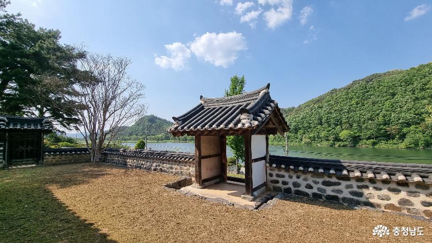 > > >충남관광
