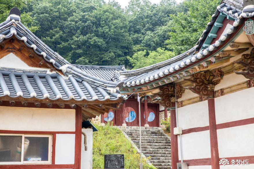 아름다운 벽화마을과 함께하는 부여 '임천향교' 사진