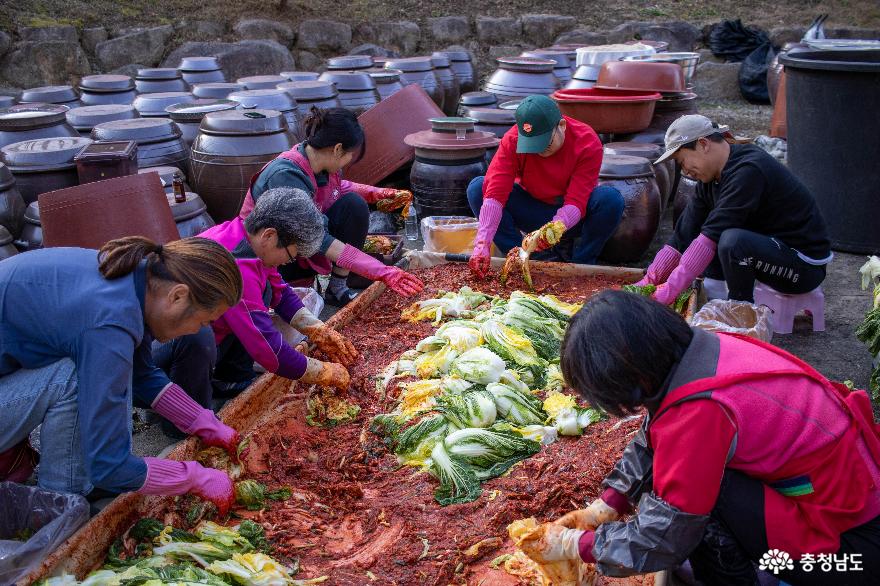 한국의 정체성이 담긴 전통 발효음식 김치 사진