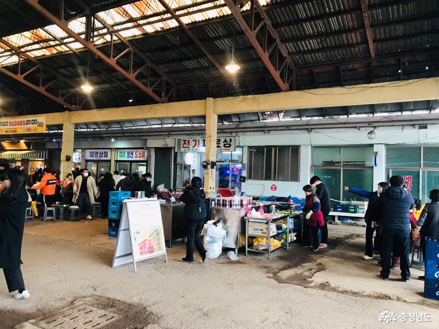 여행 - 예산 시장 이어 아산 전통시장도 새봄 맞아 기지개 켤 준비 - 충청남도 예산 시장 이어 아산 전통시장도 새봄 맞아 기지개 켤 준비