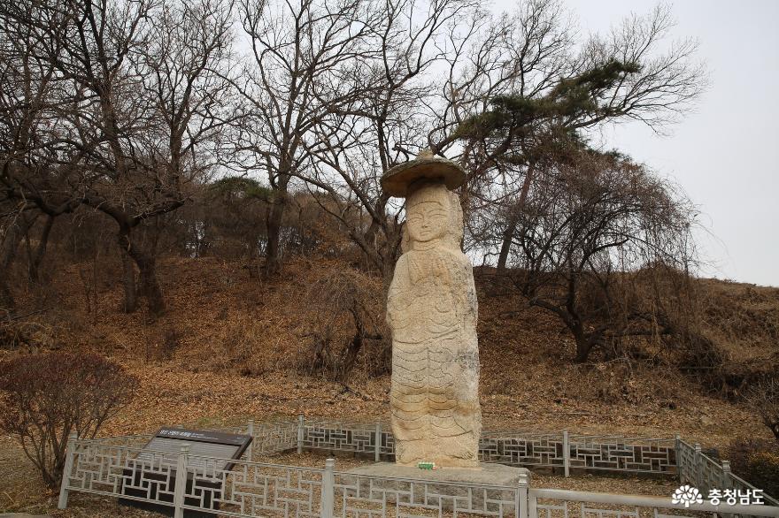 아산의 영인면에 남겨진 우리문화의 흔적 신현리미륵불, 여민루 사진