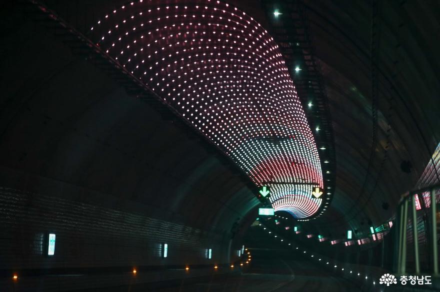 海底トンネル景観照明 点灯式