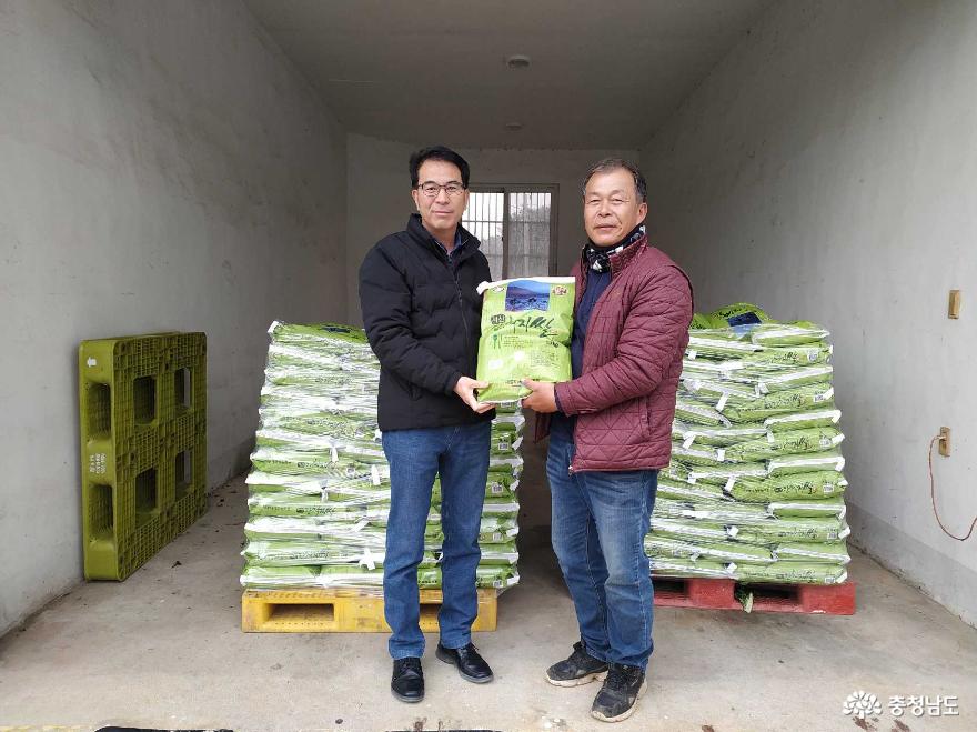 이원면 사창3리 이용안 새마을지도자, 직접 농사지은 “쌀 1톤 기부”