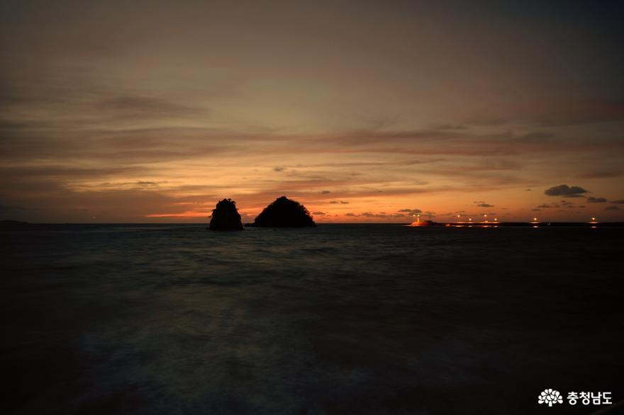 아듀 2023, 아름다운 서해바다 일몰과 함께 사진