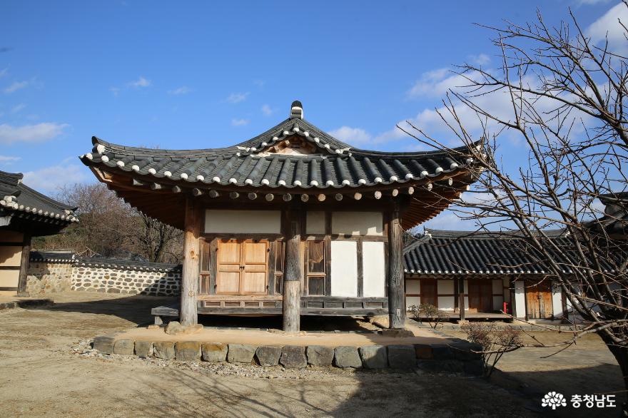 조선시대재실의흔적이있는계룡시의모원재와묘역 4