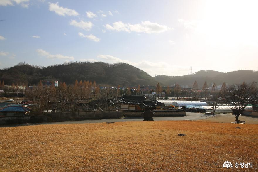 조선시대재실의흔적이있는계룡시의모원재와묘역 10