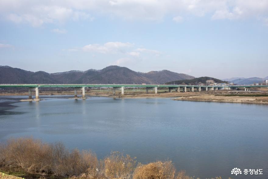 > > >충남관광 충남관광
