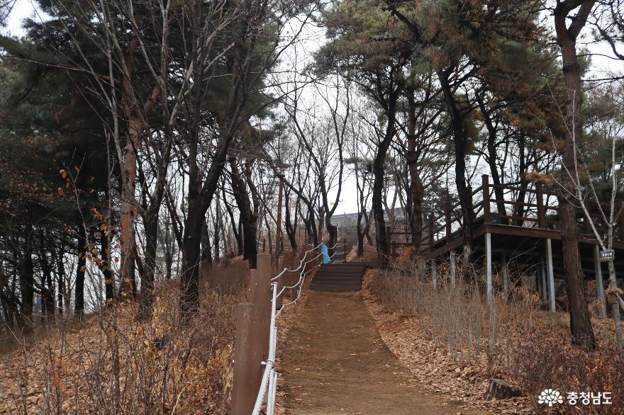 역사적전설이깃든천안남산공원 4