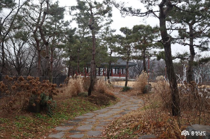 역사적전설이깃든천안남산공원 11