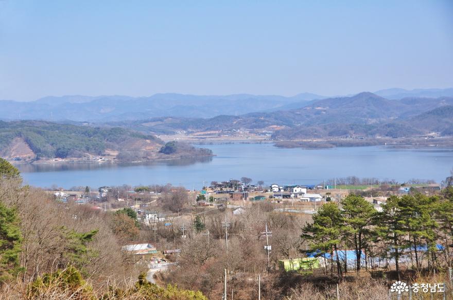 여행 - 하늘데크를 거닐며 예당호를 조망할 수 있는 봉수산수목원 - 충청남도 하늘데크를 거닐며 예당호를 조망할 수 있는 봉수산수목원