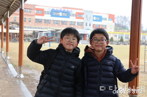 [세상 사는 이야기] 일본에서 온 쌍둥이 형제의 당진에서 한달살기 “당산초 친구들 고마워! 선생님 감사합니다!” 사진