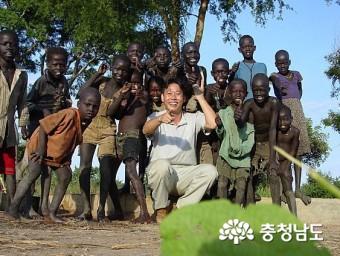 고 이태석 신부의 남수단에서의 살아 생전 모습