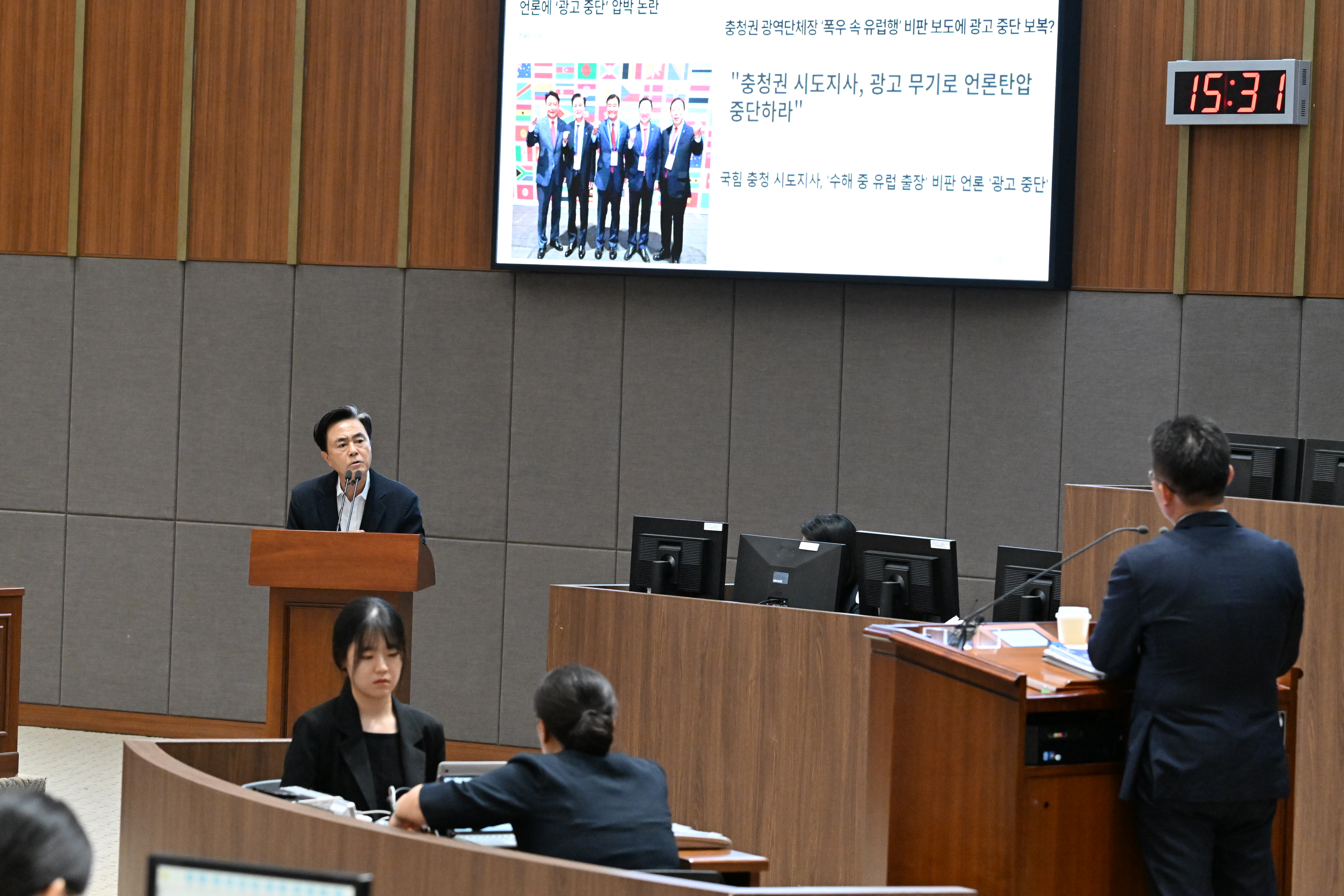 김태흠 도지사는 9일 충남도의회 본회의장에서 열린 '제361회 충남도의회 임시회 제2차 도정질문'에 참석했다. 관련사진 4