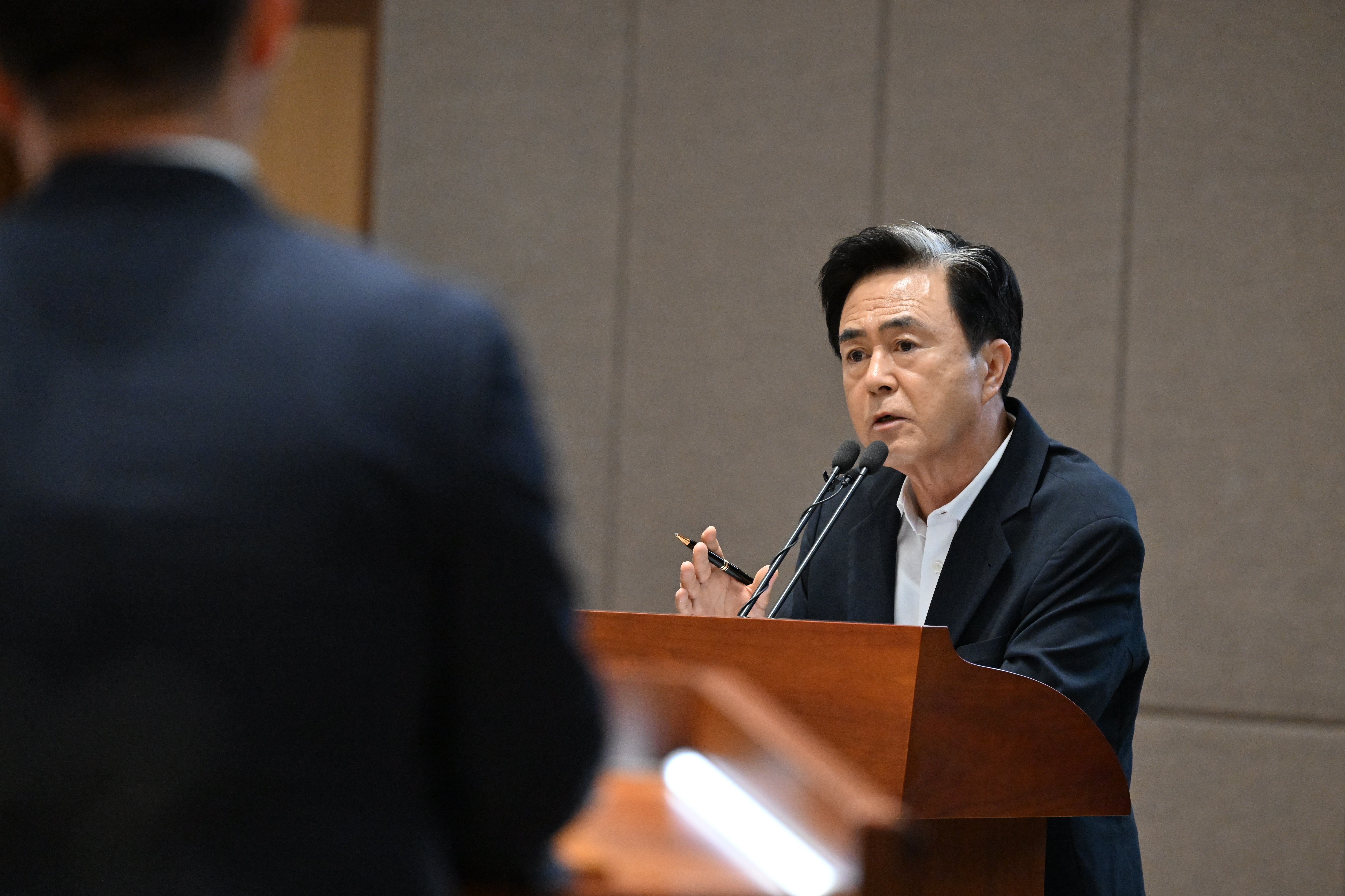 김태흠 도지사는 9일 충남도의회 본회의장에서 열린 '제361회 충남도의회 임시회 제2차 도정질문'에 참석했다. 관련사진 6