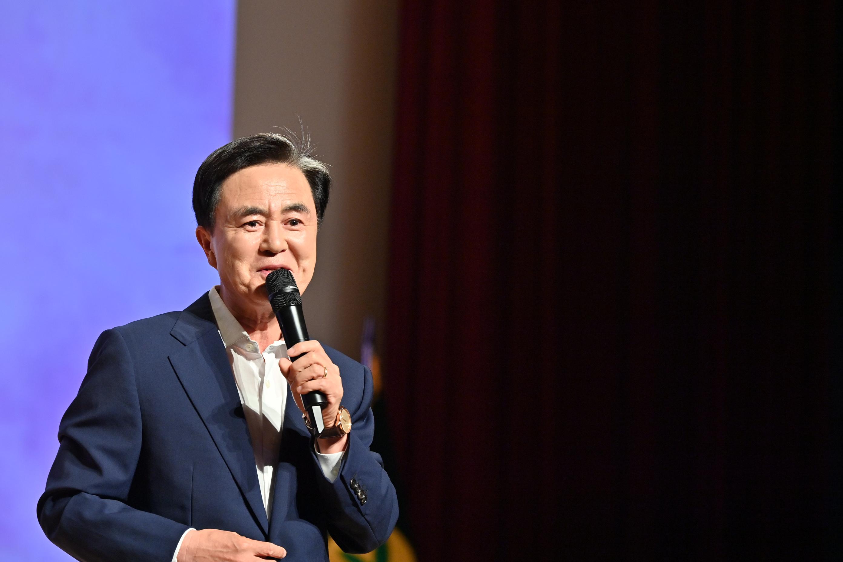 김태흠 도지사는 14일 도청 문예회관에서 열린 ‘제2회 새마을부녀회 봉사대상 시상식’에 참석했다.