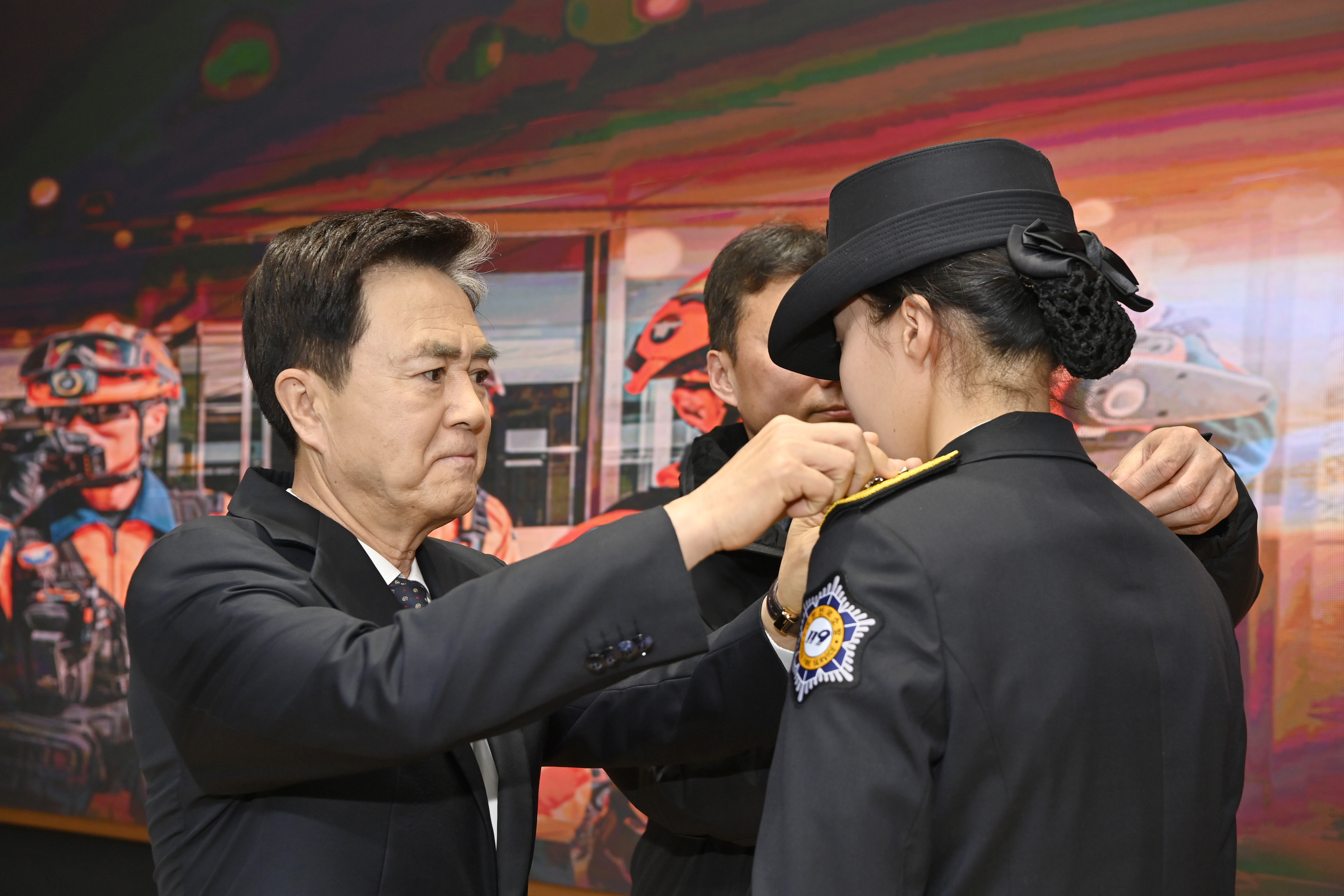 김태흠 도지사는 6일 도청 대회의실에서 열린 &lsquo;제102기 신임 소방공무원 임용식&rsquo;에 참석했다. 관련사진 6