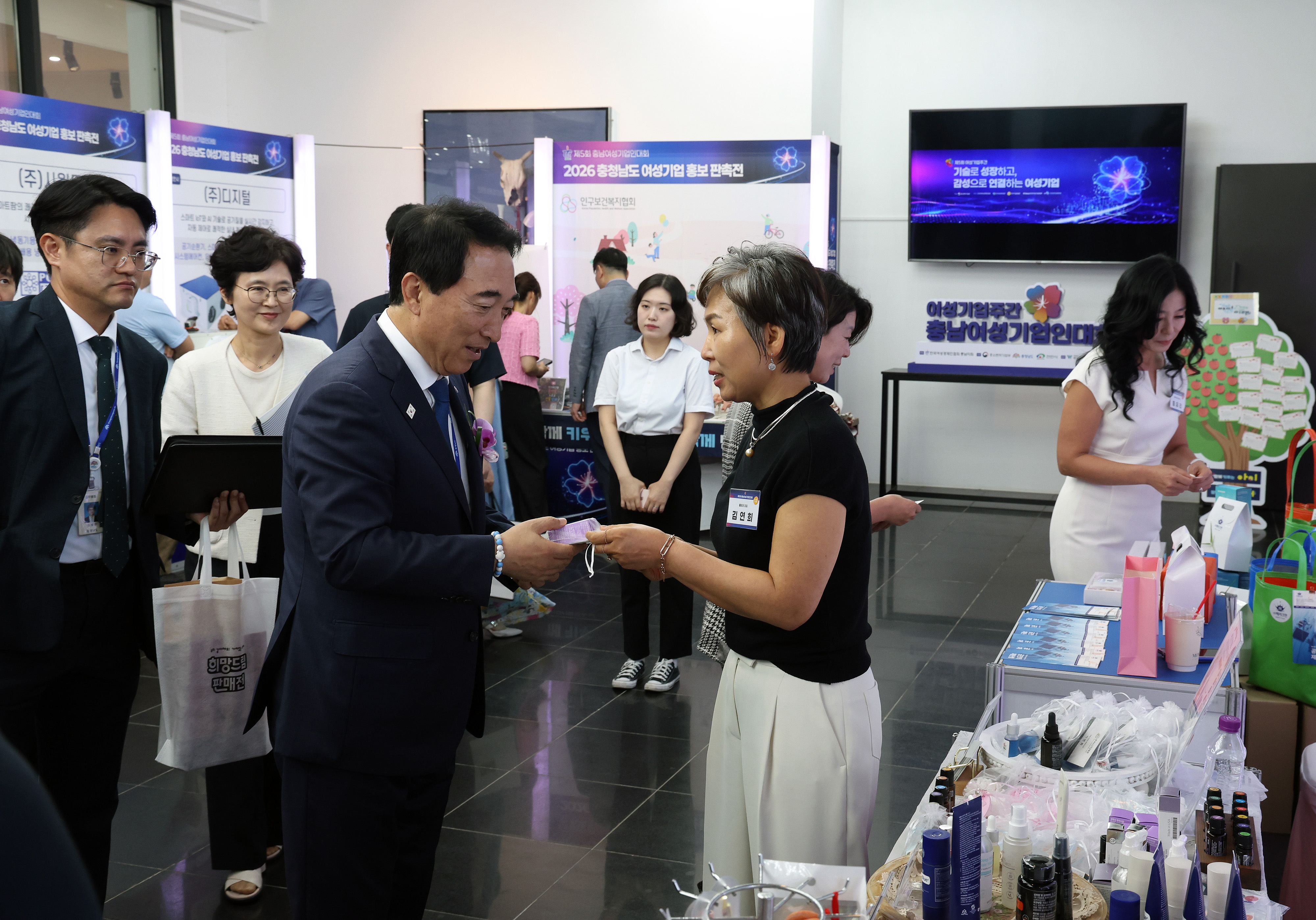  관련사진 9