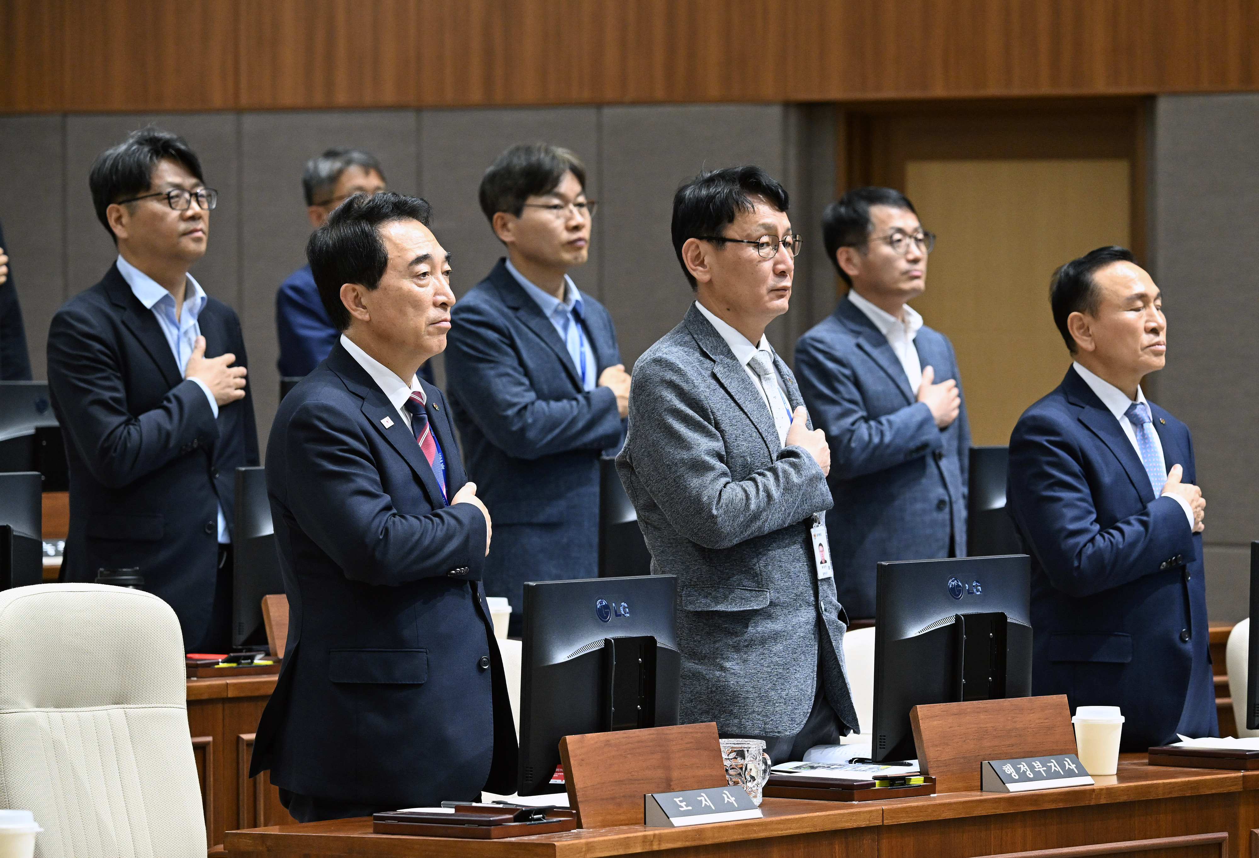  관련사진 3