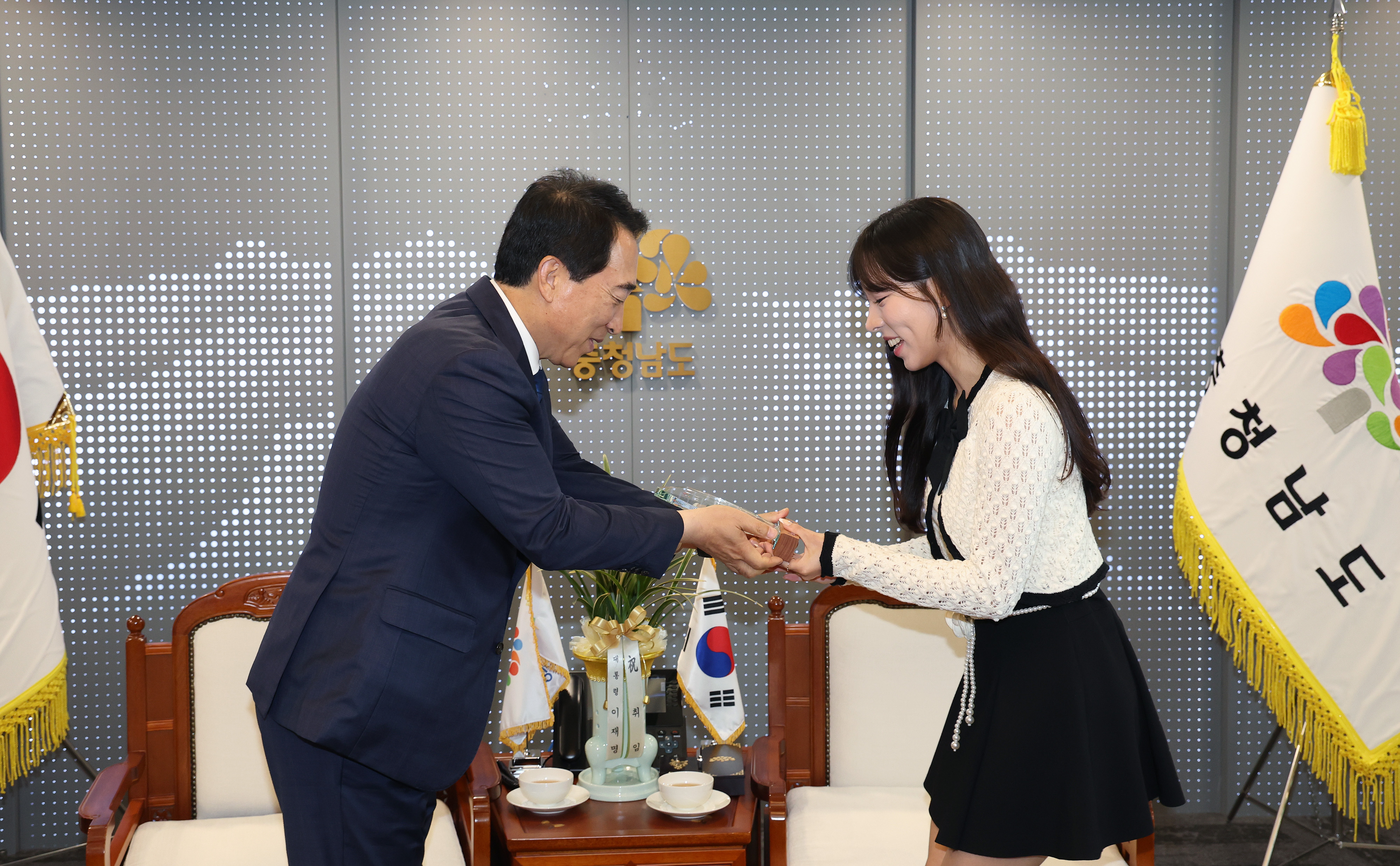  관련사진 3
