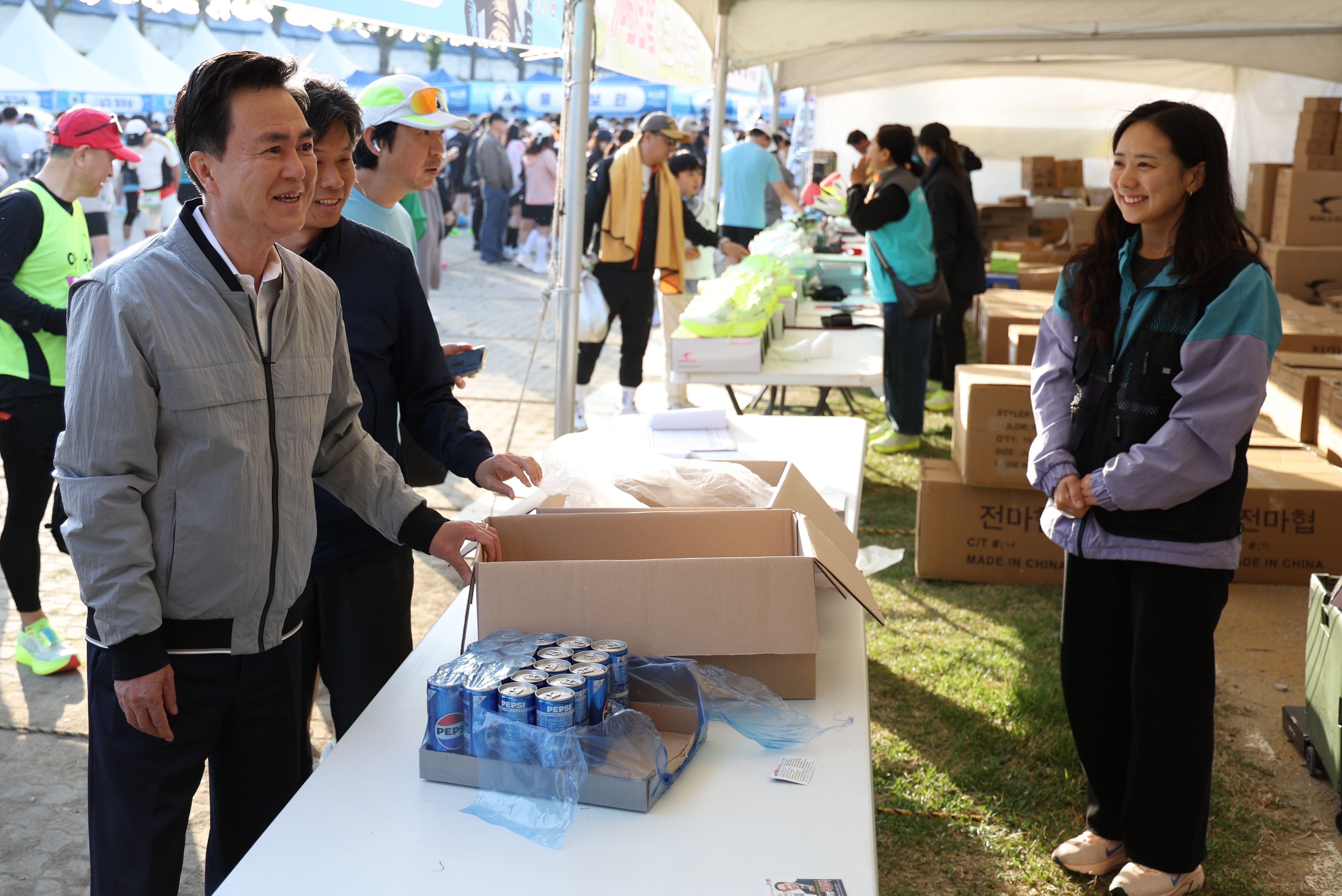 김태흠 도지사는 26일 아산 현충사에서 개최된 '제4회 이순신 백의종군길 마라톤대회'에 참석했다. 관련사진 3