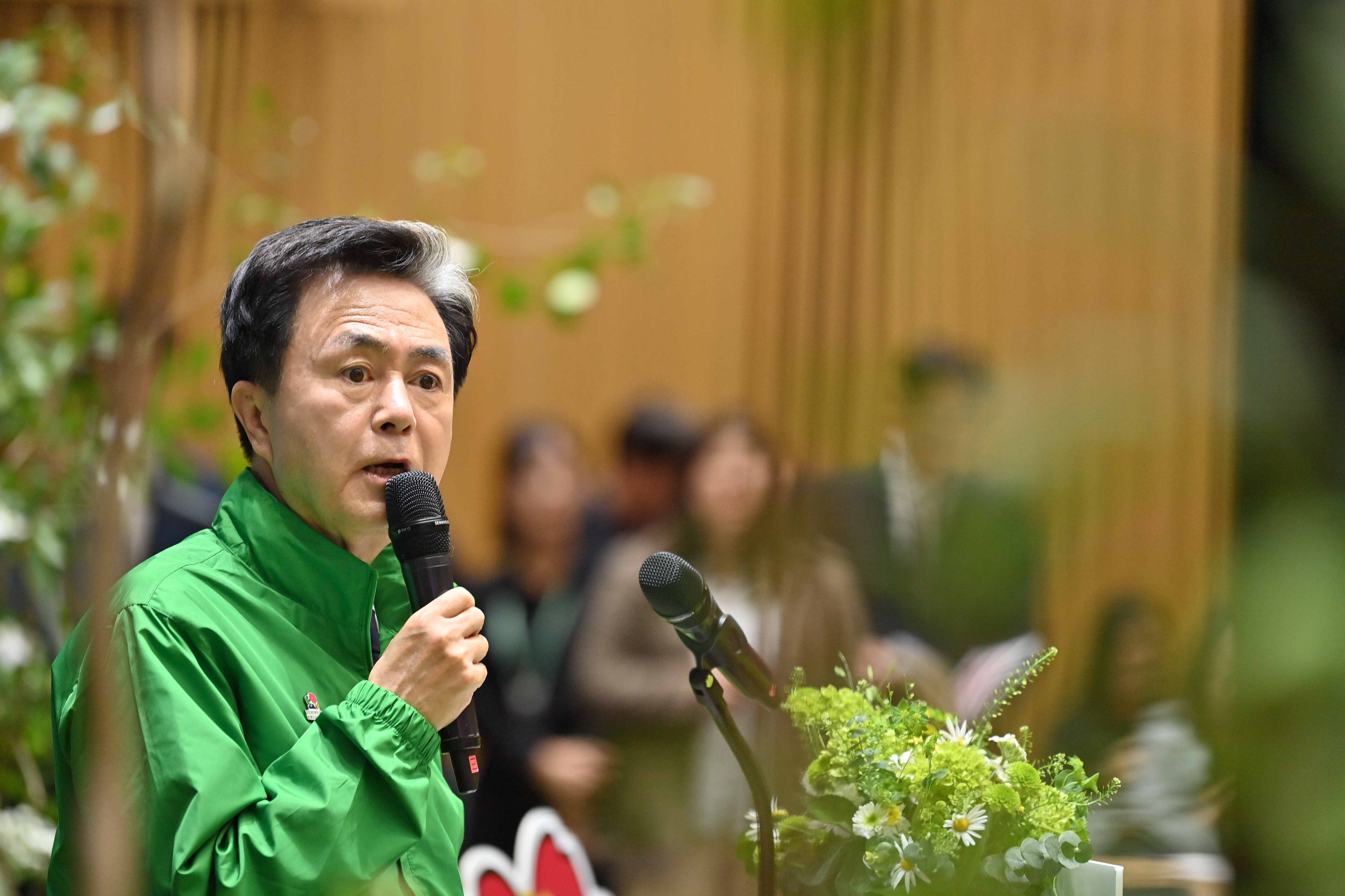 김태흠 도지사는 22일 서울시장 집무실에서 오세훈 시장과 &lsquo;태안국제원예치유박람회(태안박람회)와 서울국제정원박람회(서울박람회) 성공 개최를 위한 업무협약&rsquo;을 체결했다. 관련사진 7