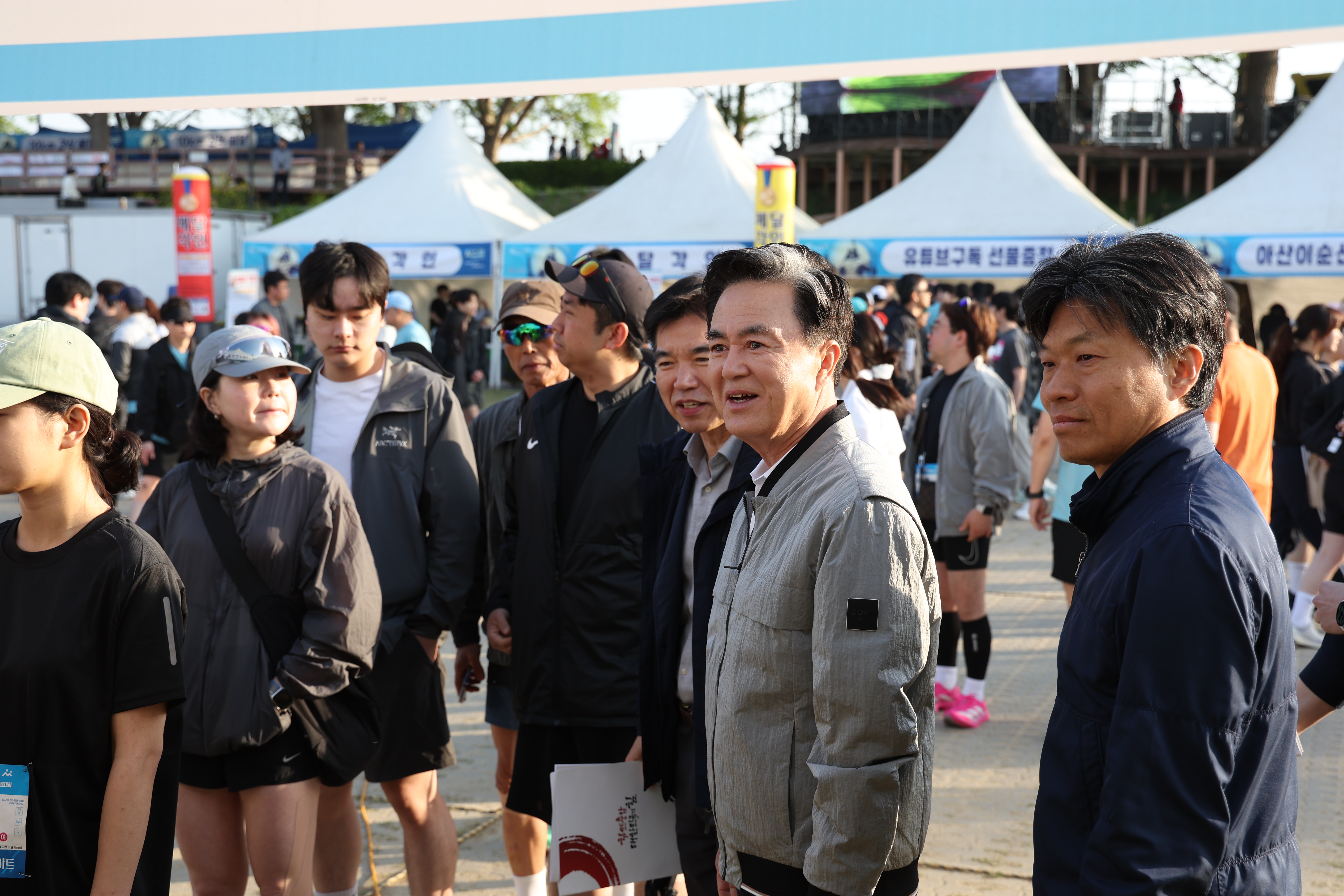 김태흠 도지사는 26일 아산 현충사에서 개최된 '제4회 이순신 백의종군길 마라톤대회'에 참석했다. 관련사진 4