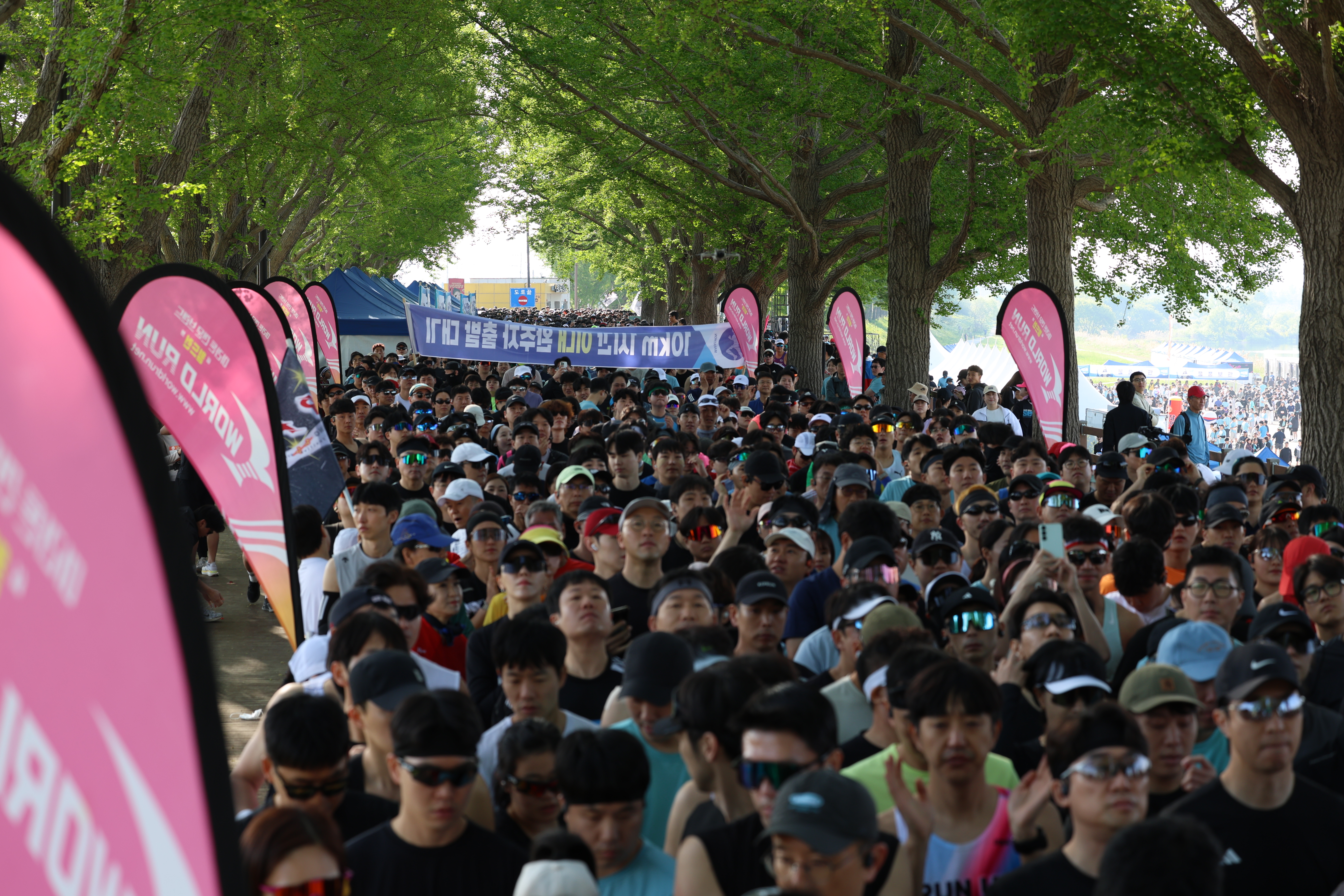 김태흠 도지사는 26일 아산 현충사에서 개최된 '제4회 이순신 백의종군길 마라톤대회'에 참석했다. 관련사진 10