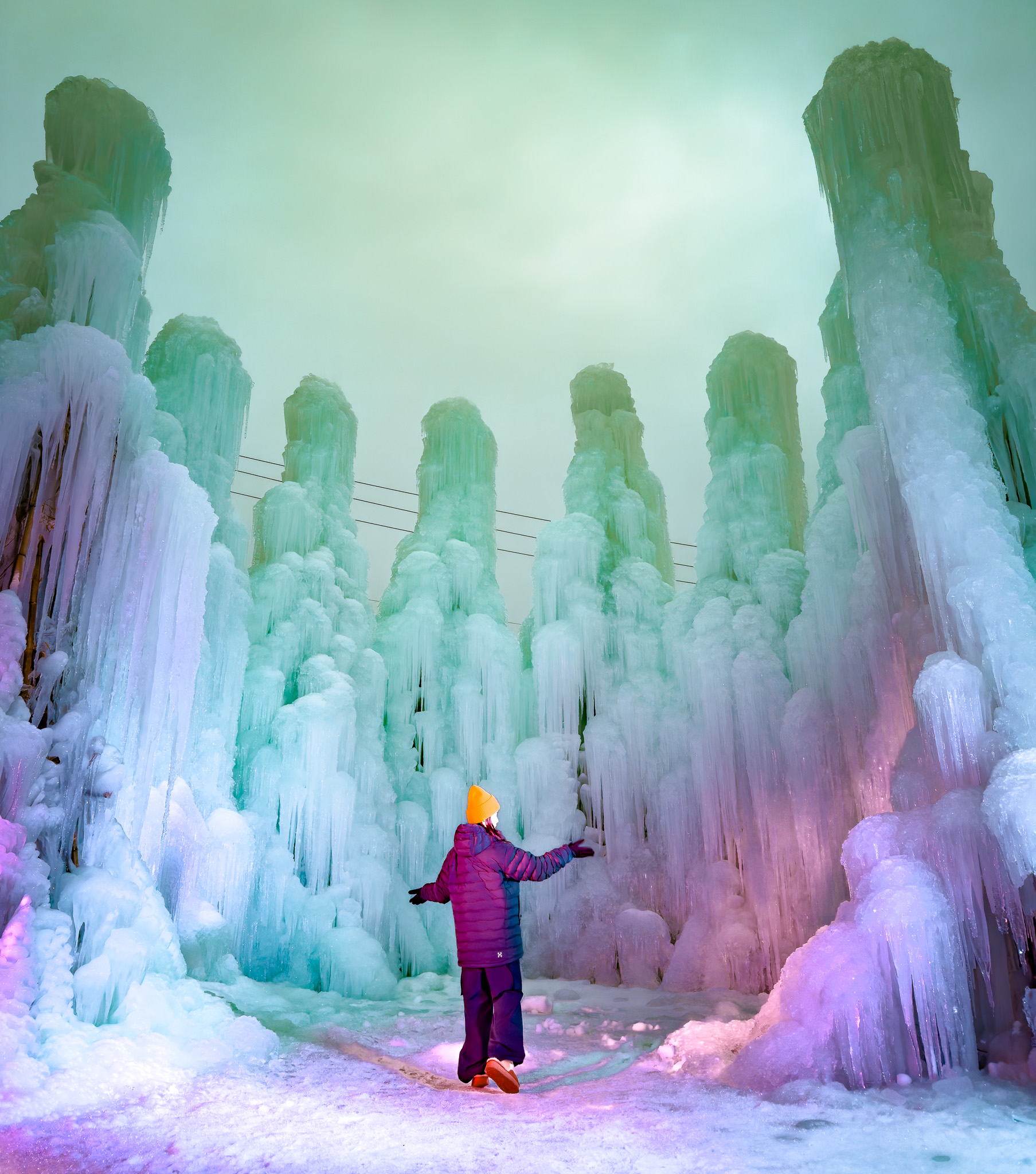 새하얀 겨울 동화 속으로, 2026 청양 칠갑산얼음분수축제 야경도 아름답다! 