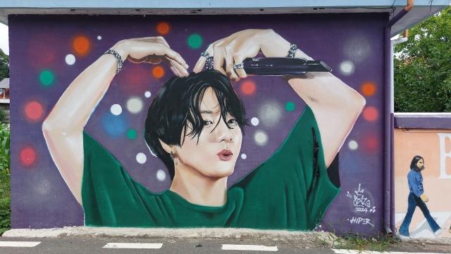 공주 이인 벽화마을은 지방이 변해야 산다는 모습을 보여줍니다