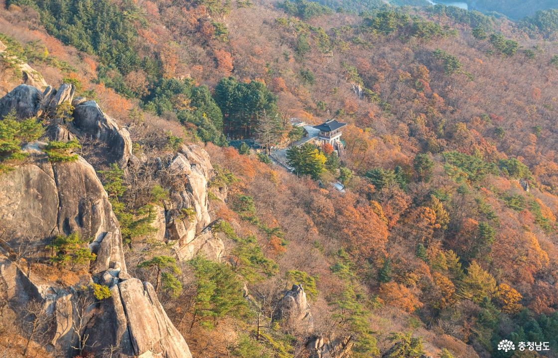 대둔산 가을의 해뜨는 모습 
