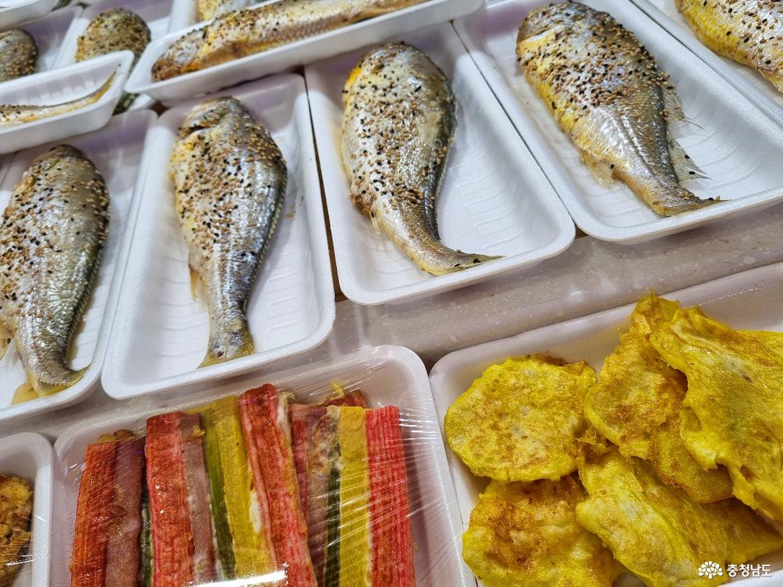 논산 화지중앙시장 - 전집 모습