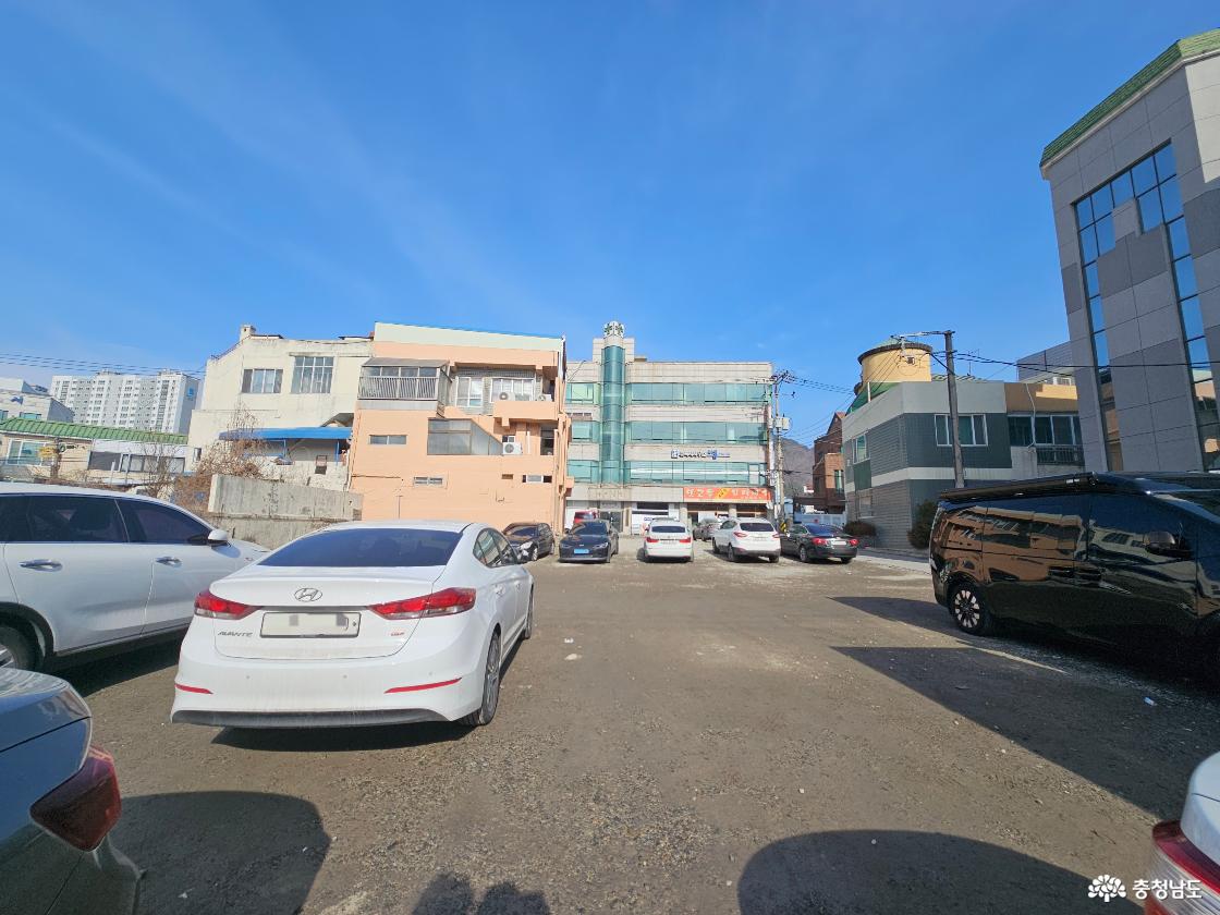 식당 주변 공영주차장