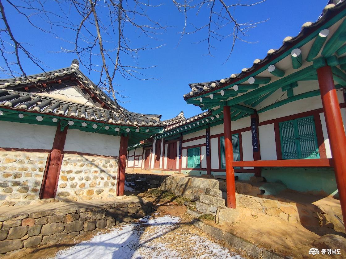 고즈넉한 느낌의 건물