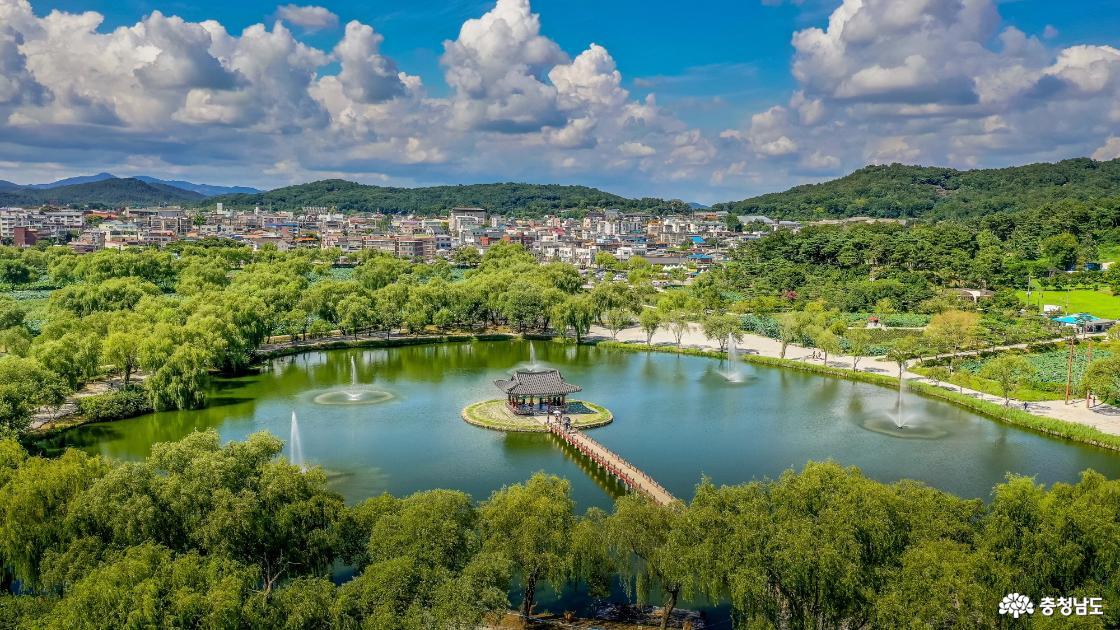 (Buyeo) Gungnamji Pond