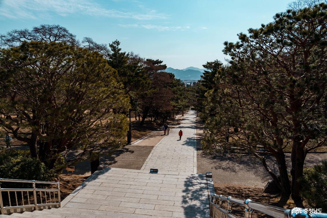 현충사 전경