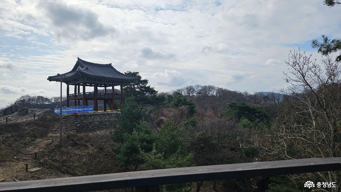 금강을 내려다 보는 정자