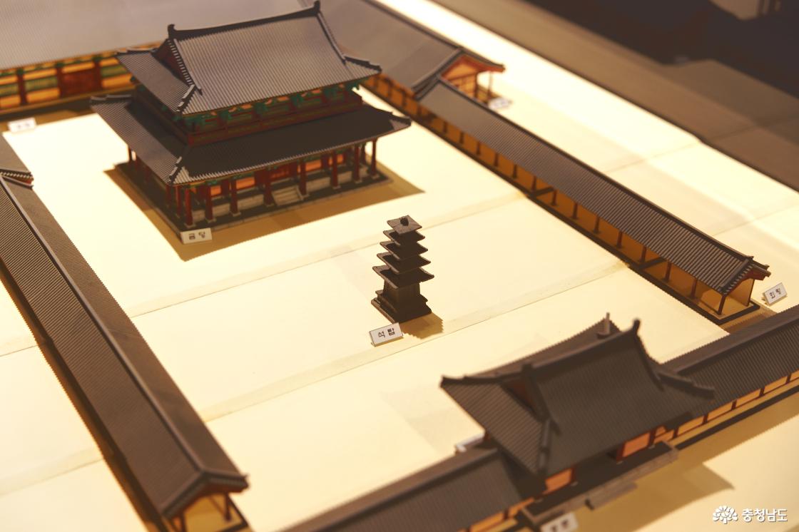 사비백제의 화려했던 중흥기를 정림사지박물관에서 느껴보자