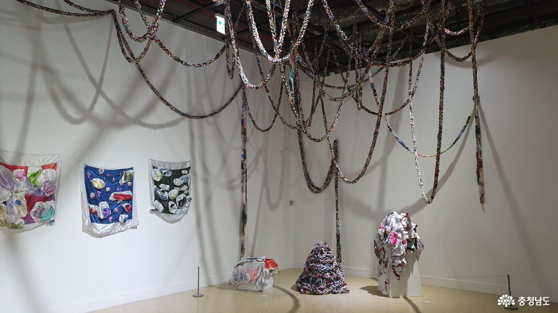 임현하 작가의 작품, Tied up