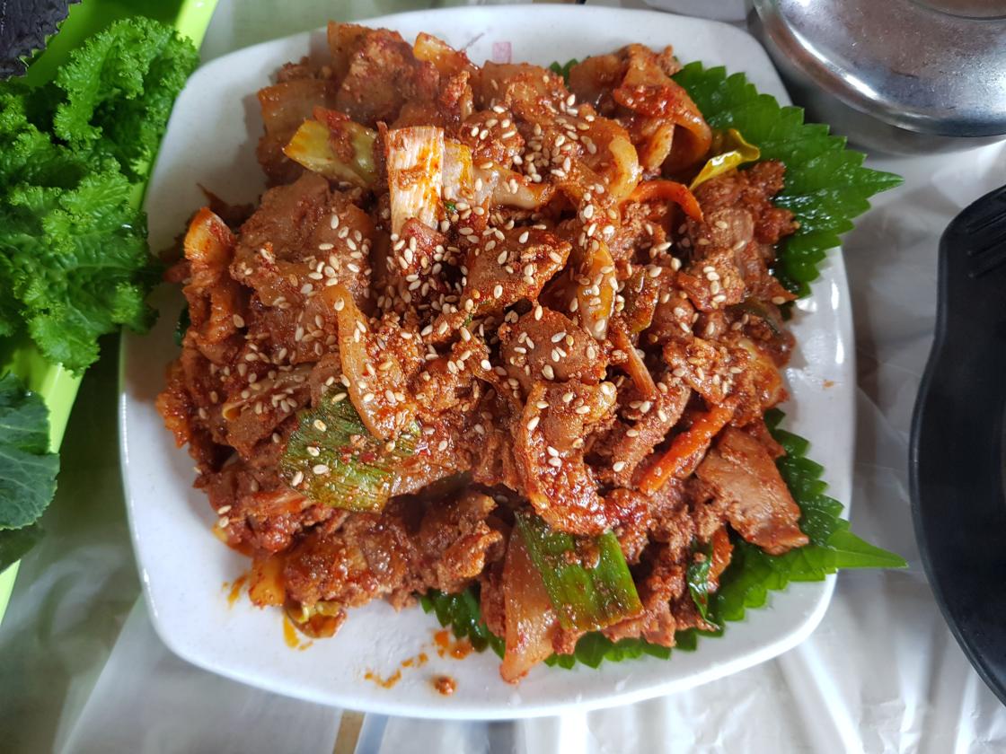 필자가 좋아하는 고소하고 영양 풍부한 전부침 먼저 눈에 들어왔