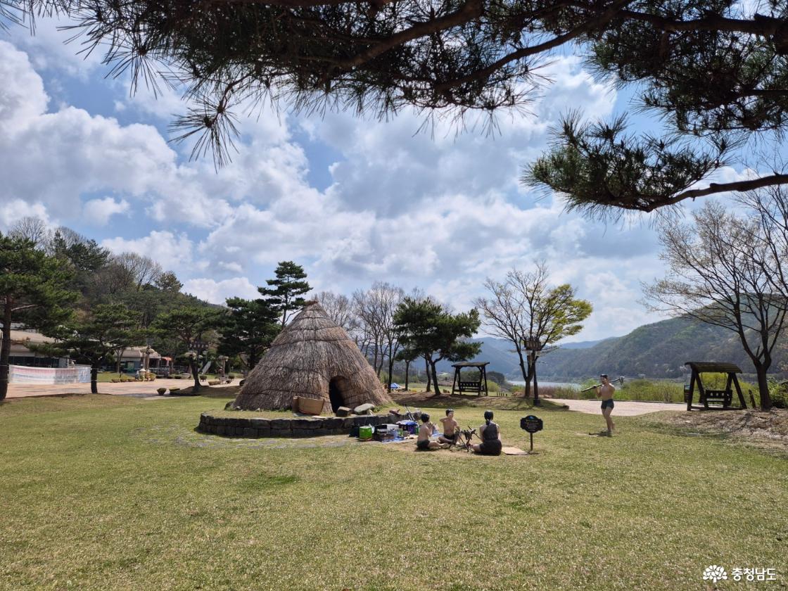구석기유물의 산실 공주석장리박물관