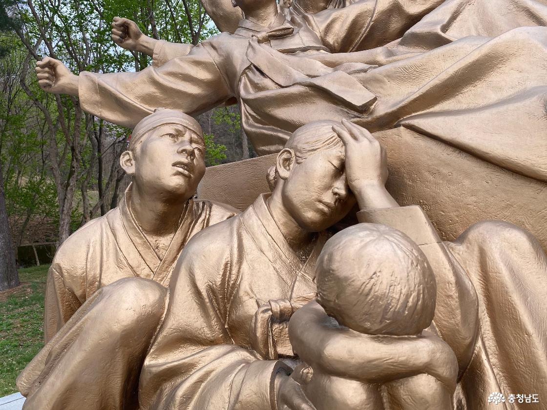 광복단결사대기념탑 1999