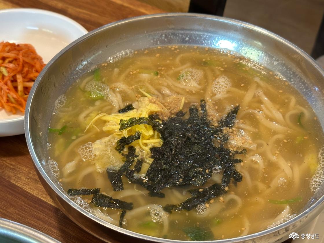 멸치칼국수