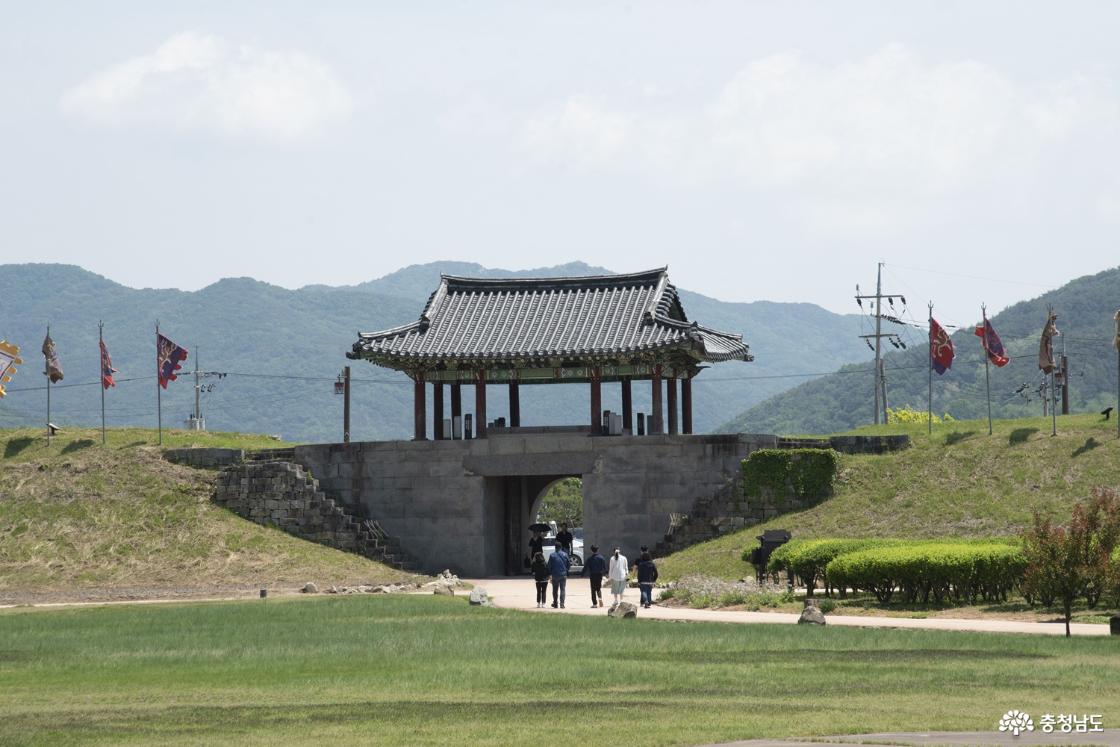멀리서 바라본 해미읍성