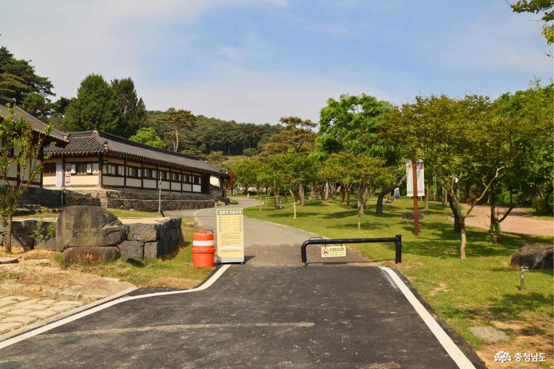 문헌서원 입구