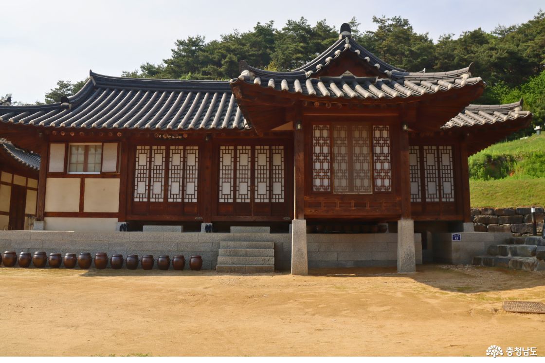 문헌전통호텔 입구