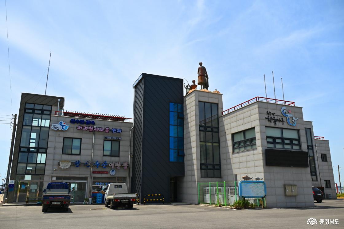 궁리항 한울마루센터