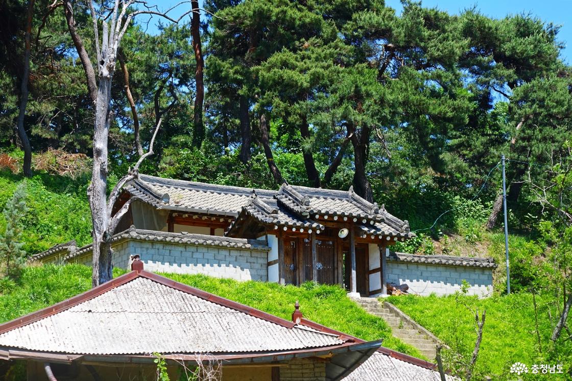 숭덕사 (홍가신 사당)