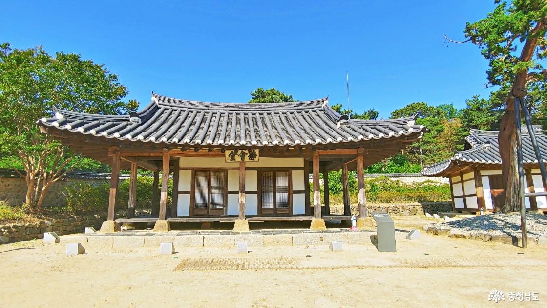 사계 김장생 선생의 부친이 강학하던 강당 정회당 