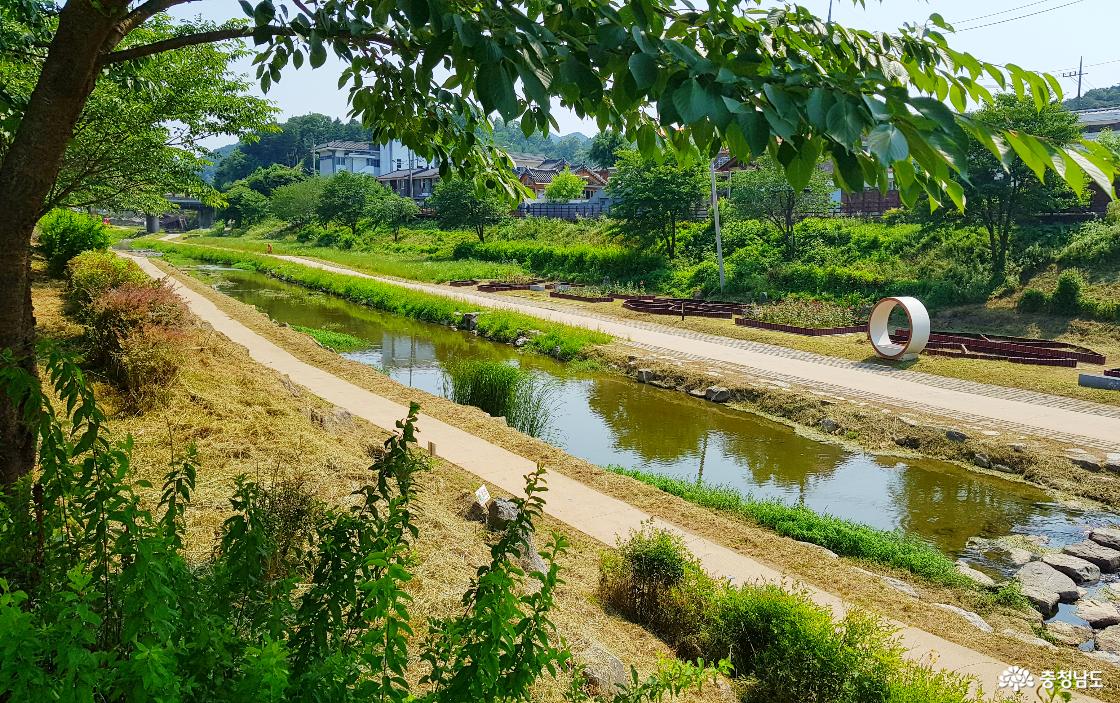 공주 제민천(濟民川)은 '비단가람온길 탄탄여행지'이다.