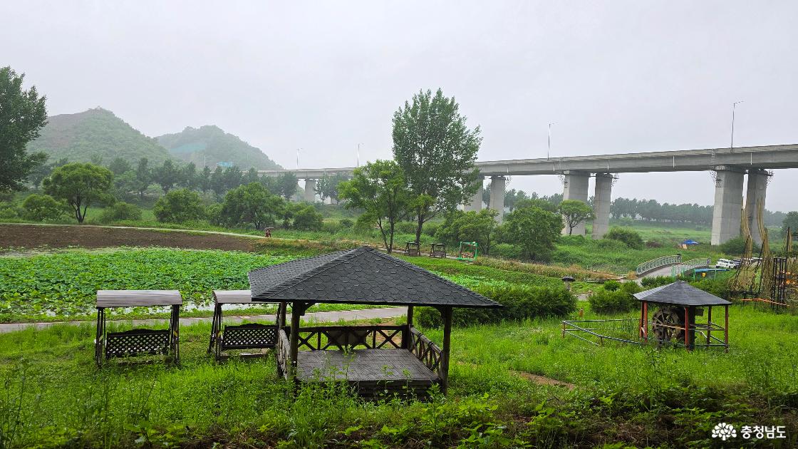 생태공원 휴게 시설